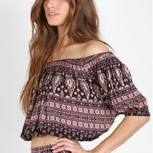 SPELL GYPSIANA OFF THE SHOULDER TOP IN PEPPER NWT